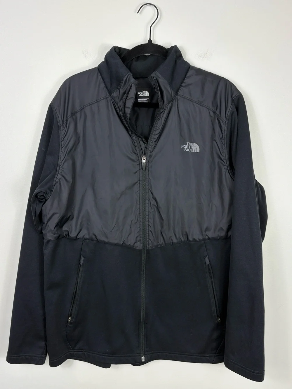 The North Face Men’s Full Zip Jacket Black Size Large Fleece Lined Windbreaker